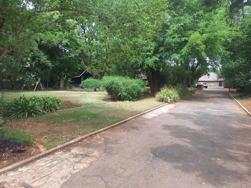 6 Bedroom Property for Sale in Stilfontein North West